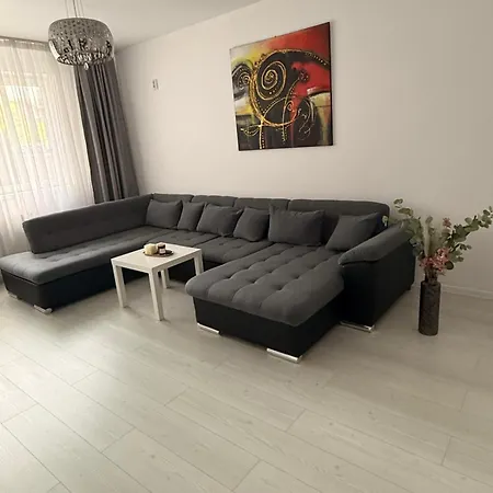 Grey Apartment-prelungirea Ghencea 布加勒斯特